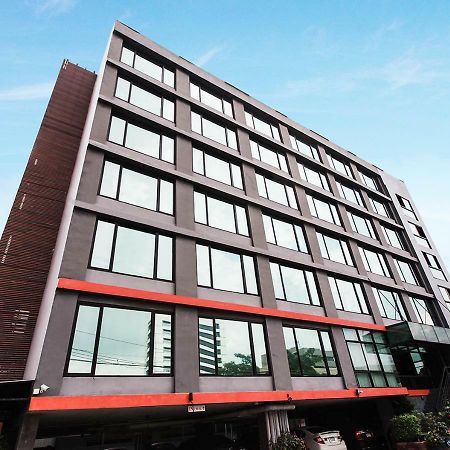 B2 Bangkok - Srinakarin Hotel Bagian luar foto