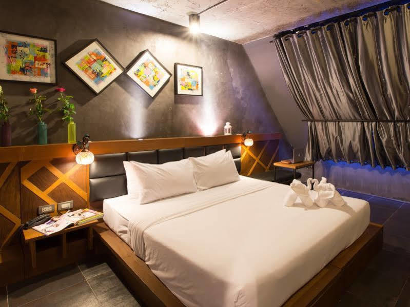 B2 Bangkok - Srinakarin Hotel Bagian luar foto