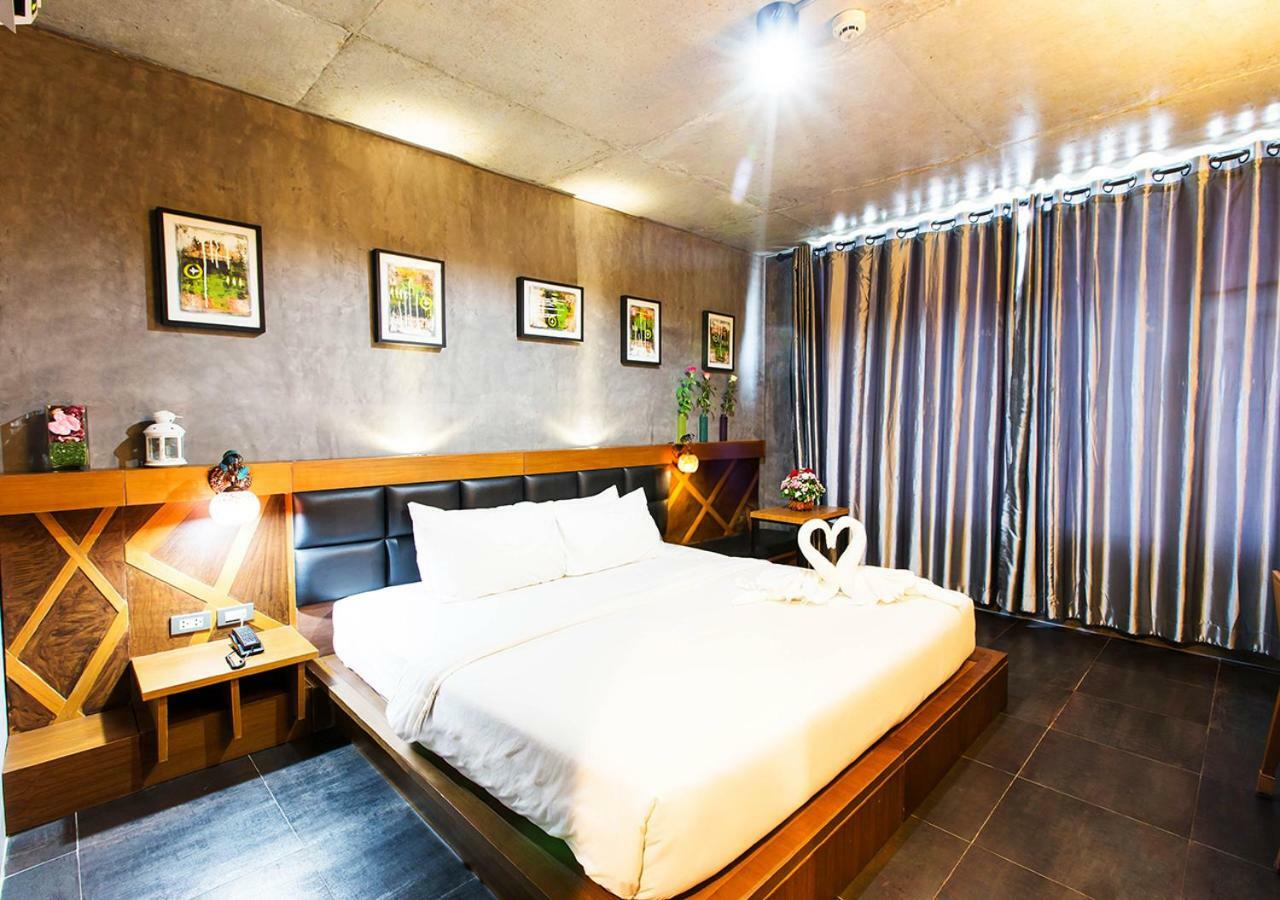 B2 Bangkok - Srinakarin Hotel Bagian luar foto