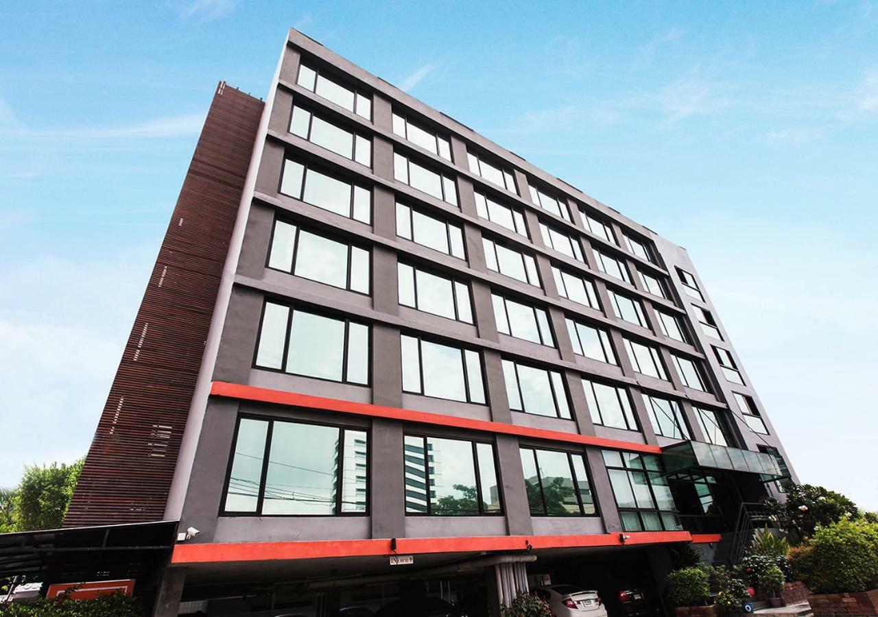 B2 Bangkok - Srinakarin Hotel Bagian luar foto